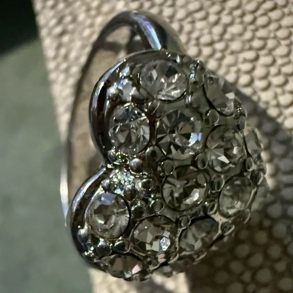 Silver Heart Rhinestone Statement Ring Size 9 Romantic Sparkle - Picture 5 of 16
